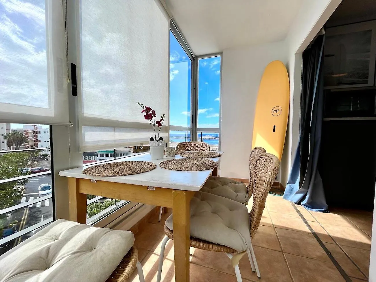 Beachfront Apartment With Ocean Views Los Cristianos  Hiszpania